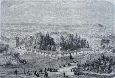 Sous quel roi de France commena la construction du Palais ?