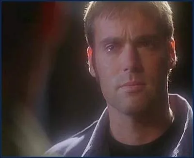 Qui remplace Daniel Jackson quand celui-ci fait son ascension, dans la saison 6 ?