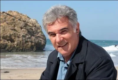 C'est Georges Pernoud qui officie sur ... .