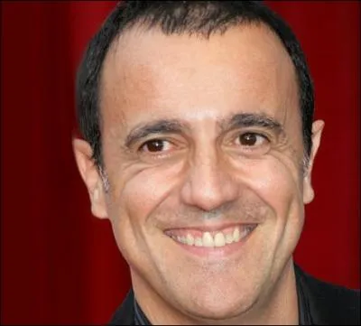 C'est Thierry Beccaro qui officie sur ... .
