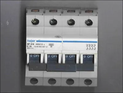 Cet appareil de protection est...