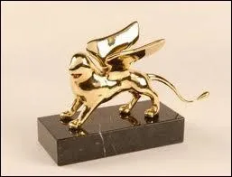 Dans quelle ville rcompense-t-on le meilleur film avec un lion d'or ?