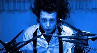 Qui avait  des mains d'argent  dans le film de Tim Burton sorti en 1991, avec Johnny Depp dans le rle principal ?