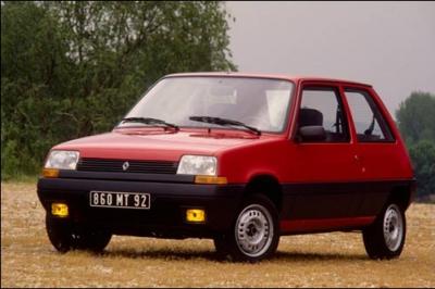 Elle fut remplacée par la Renault Clio en 1990.