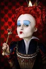 Comment s'appelle cette mchante tout droit venue de la fiction  Alice au pays des merveilles  ?