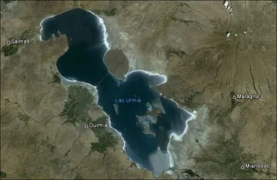 Dans quel pays se trouve le lac Urmia ?