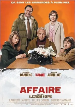 En dcouvrant, le soir de Nol, une valise pleine de cocane et un tlphone croulant sous les appels de clients, David pense avoir trouv le moyen de relancer sa vie.