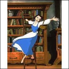 Je chante vraiment trs trs bien ! Je suis mignonne comme mon nom l'indique d'ailleurs :