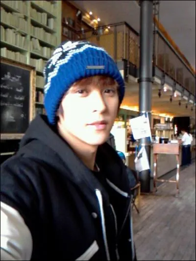 A quel groupe appartient ce membre ?