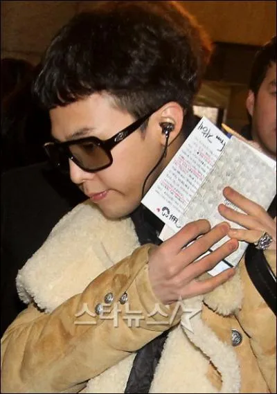 A quel groupe appartient ce membre ?