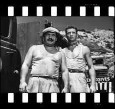 Film d'aventures d'Henri-Georges Clouzot de 1953 aux enchanements de morceaux de bravoure et  la tension permanente avec Yves Montand et Charles Vanel ... .