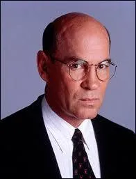 Mitch Pileggi tait Walter Skinner, le fameux patron de ?