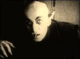 Bien avant le joliment chevelu Edward (Robert Pattinson), le vampire tait Nosferatu, plutt bien chauve, comme on peut le voir. Qui a ralis ce film muet en 1932, toute 1re adaptation de Dracula ?