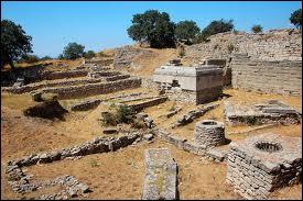 En quel lieu actuel se situe la ville de Troie ?
