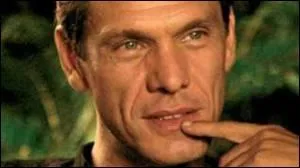 Marc Lavoine a mis en musique le merveilleux poème de Guillaume Apollinaire...