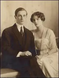 C'est la photographie du Prince YOUssopoff et de son pouse. Pour quelle raison son nom est-il rest clbre ?