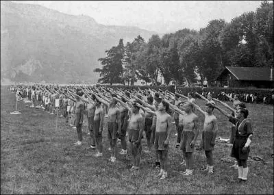 La Fusion des associations d'anciens combattants, militante du Ptainisme c'est :