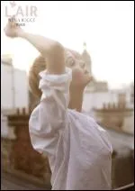 Quelle sont les dernires paroles de la publicit consacres au parfum 'L'Air' de Nina Ricci ?