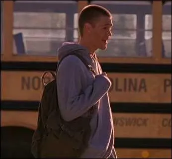 Avec qui Lucas a-t-il une discussion dans cette scne ?