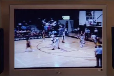 Qui regarde ce match ? Indice : saison 5.