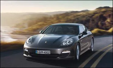 Parmi ces exemples lequel n'est pas une Porsche ?