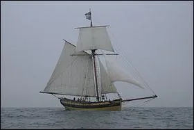 A quel corsaire surnomm le diable appartenait le bateau appel le renard ?