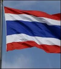 Dans cette ville, le drapeau n'est PAS noir, jaune et rouge.