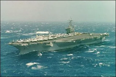 Cette photographie tire d'un film fantastique est celle d'un porte-avion, rel d'ailleurs, qui selon l'histoire du film, remonte le temps. Quel est son nom ?