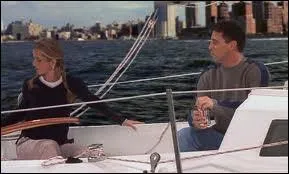 Ce sont Rachel et Joey sur un voilier  New-York. Lequel des Friends est propritaire de ce voilier, curieusement nomm le Mister Bowmont ?