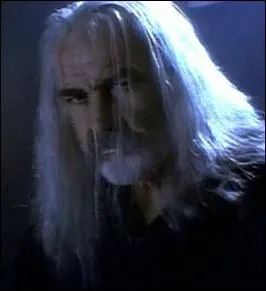 Dcidment vou aux coiffures les plus tonnantes, c'est Sean Connery. Il joue un prisonnier, dans le film ?