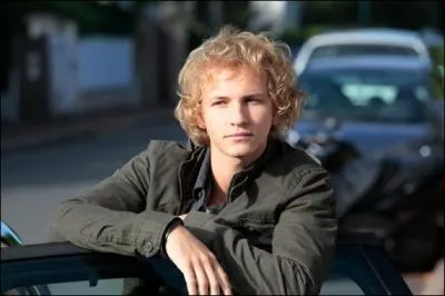 Qui est cette personne pour Valentin ?