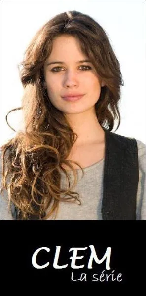 De quelle couleur sont les cheveux de Clem ?