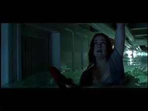 Jack est alors menott  un tuyau. Comment Rose arrive-t-elle  la dlivrer ?