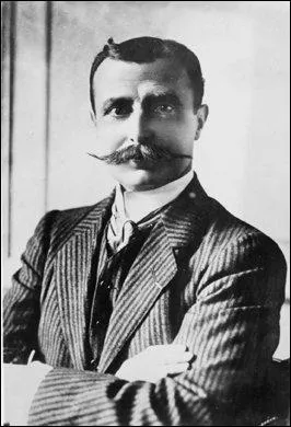 A quel moyen de transport associez-vous ce clbre Louis ?