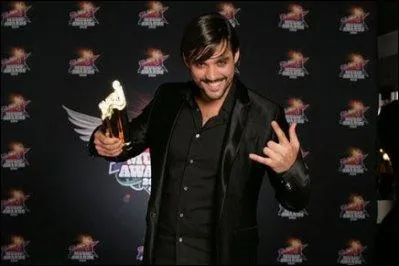 Comment s'appelle l'artiste ayant le rle d'Antonio Salieri ?