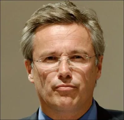 Quel est le nom de ce candidat ?