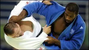 Le judo est la ''voie de la souplesse'' . Celui qui atteint le plus haut grade (12e dan) aura une ceinture :