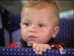 Comment s'appelle le premier fils de Piper ?