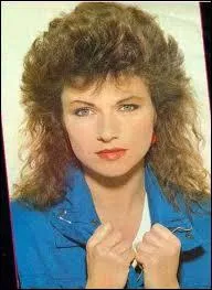 La chanteuse (sic) Karen Chryl, premire poque. Quel tait son vritable nom ?