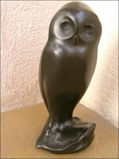 Cette  Jeune chouette  en bronze est visible au Muse des Beaux-Arts de Dijon. De quel sculpteur animalier est-elle une oeuvre ?