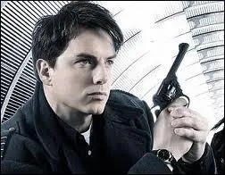 (Episode 9) Comment s'appelle-t-il ?