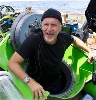 Quel exploit  en solitaire  a ralis James Cameron, le ralisateur de Titanic et Avatar le 25 mars 2012 ?