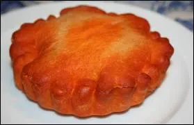 Avec quoi est fourre la tourte appele  tielle stoise 