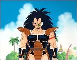 Contre qui Sangoku se sacrifie-t-il pour sauver son fils ?