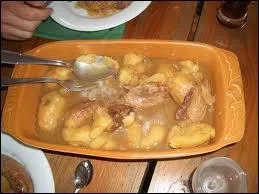 Comment s'appelle cette fricasse de pommes de terre (avec ou sans viande) ?