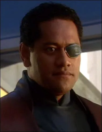 Panaka tant au service de la nouvelle reine, qui Padm avait-elle pour chef de la scurit ?