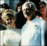 Voici le mariage de Jane Fonda avec le milliardaire Ted Turner (qui possde notamment la chane de tlvision TCM). Comment se sont-ils rencontrs ?