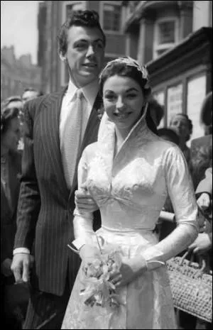 Voici le tout premier mariage d'une star de cinma puis de tlvision, qui a une image de mangeuse d'hommes. Qui est-ce ?