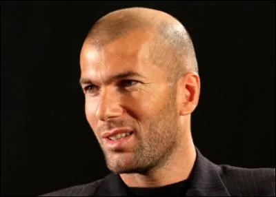 Zindine Zidane tait-il acteur ou footballeur ?