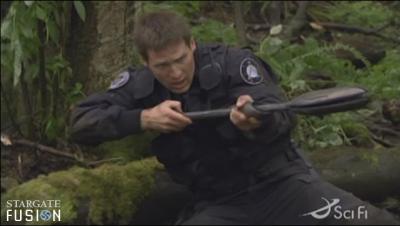 Quel est le grade exact de Mitchell dans la saison 9 de Stargate ?